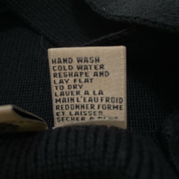 Vintage Easel Crochet Top - Picture 5 of 5